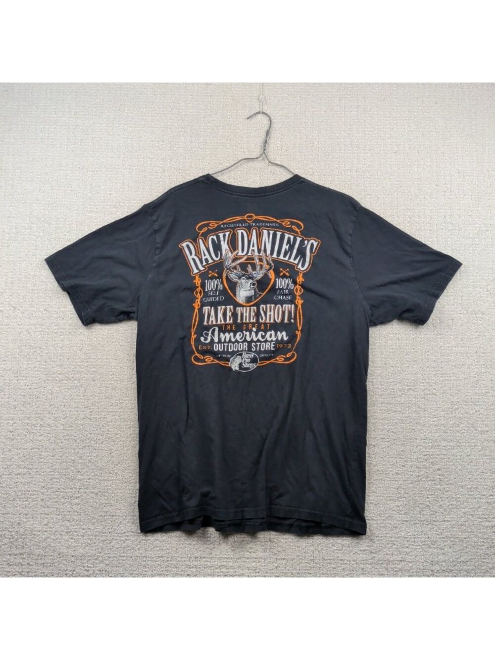 Rack Daniel's Bass Pro Shops T-Shirt Men L Graphic Tee Deer Hunting Outdoors